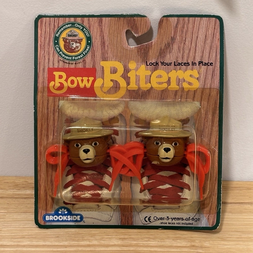 Smokey the Bear Vintage Bow Biters Brookside 1989 Keeps Shoe Laces Tied Fun Kids